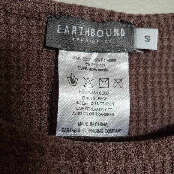 Earthbound Trading S waffleknit/aztec cuff top - Picture 3 of 4